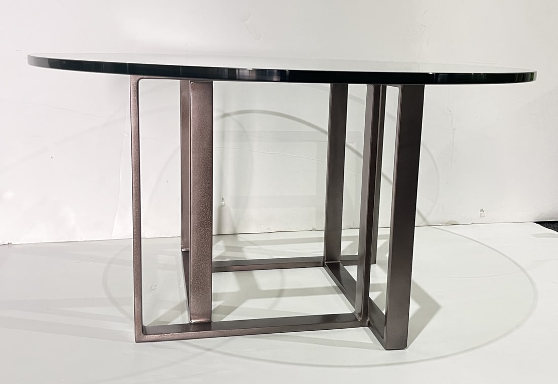 Modern Round Glass Top Table. - 8