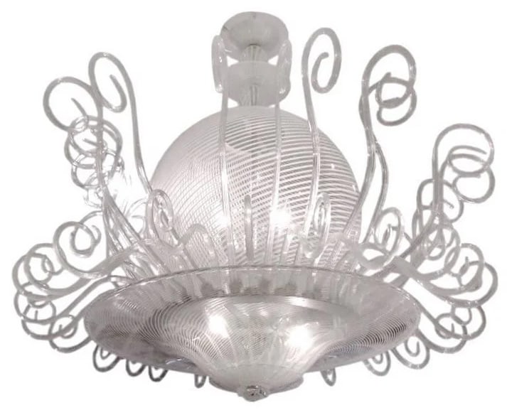 Seguso 1950 Italian Vintage White & Crystal Clear: Murano Glass Chandelier. A rare and unique mid-20th-century Venetian Murano glass chandelier of aquatic marine inspiration worked with an amazing white Filigrana decoration, a precious vintage work of