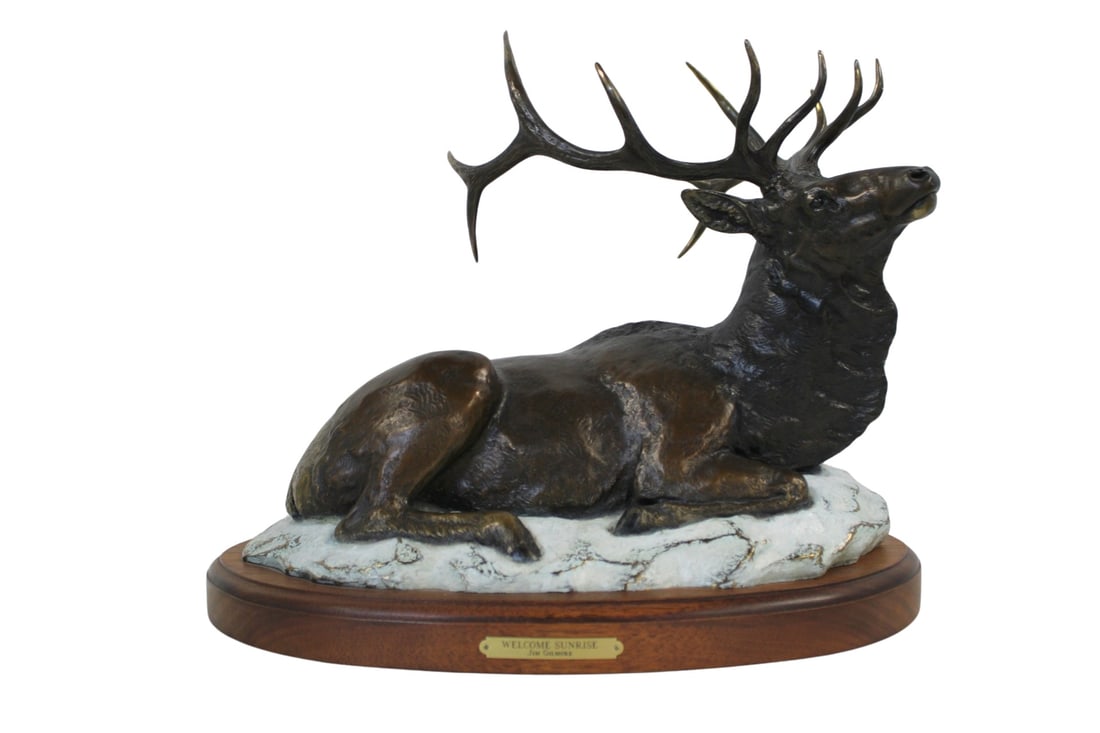 JIM GILMORE ( USA Born 1950): " Welcome Sunrise " Bronze Elk .Nice original patina , signed and numbered, 25 of 40 . From a Rye NY estate . - Dimensions: 12"x14"