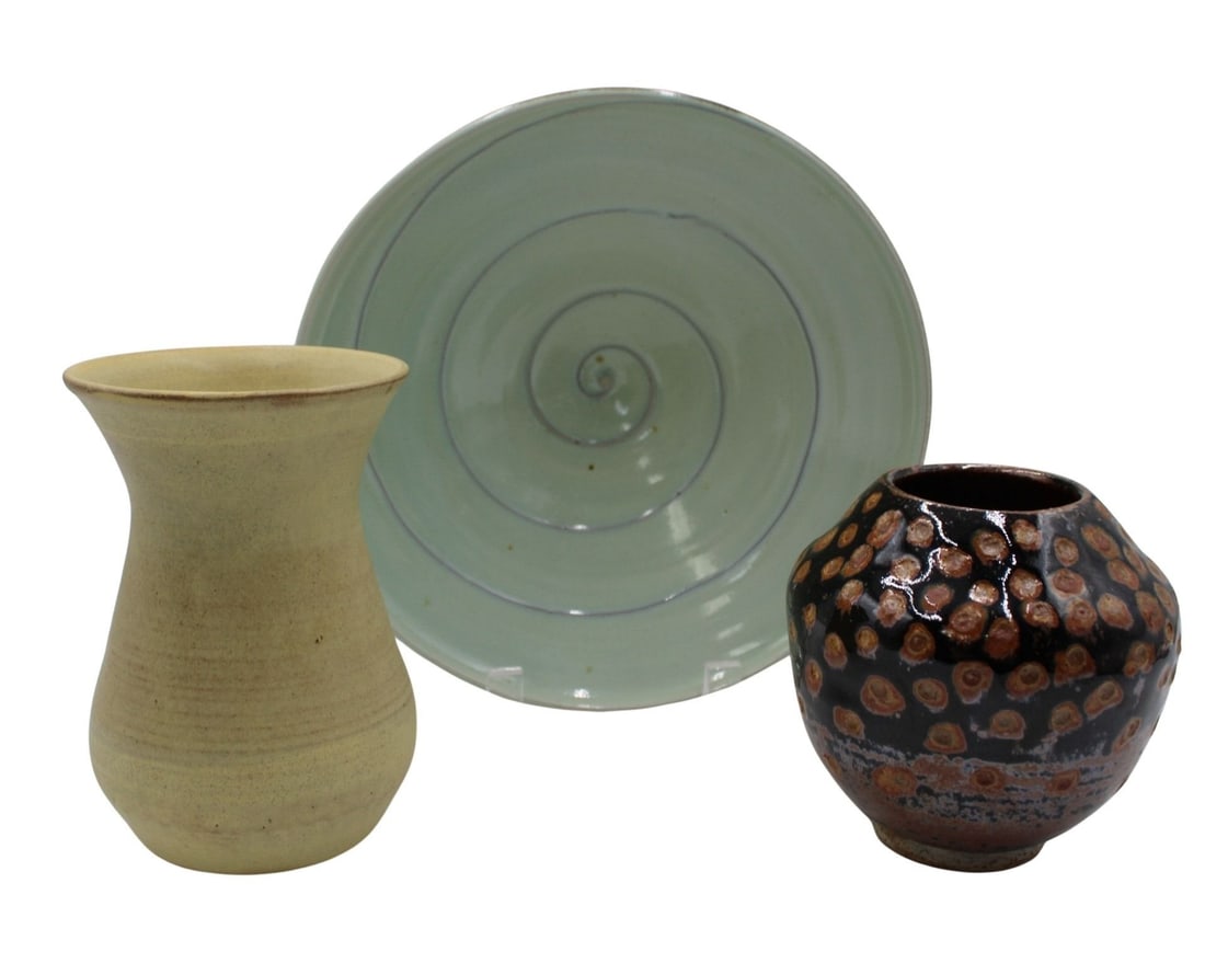 Lot Of 3 Modern Signed Pottery Bowls, Vases . (1 of 9)