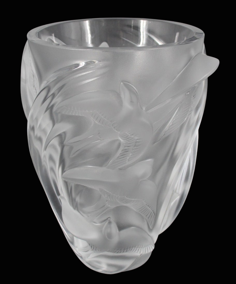 Lalique "Martinets" Glass Vase. (1 of 7)