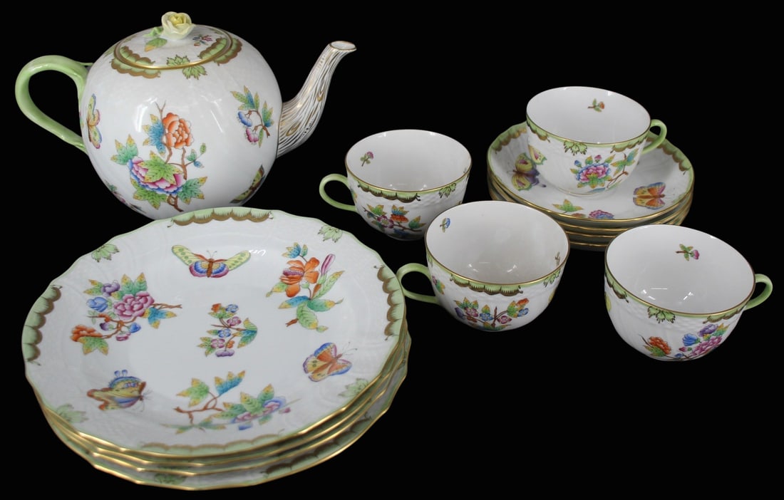 Partial Set of Herend Queen Victoria Porcelain. (1 of 5)
