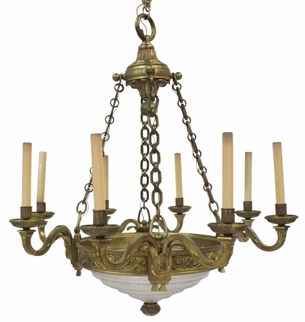 Fine Antique Bronze 8 Arm Chandelier. (1 of 7)