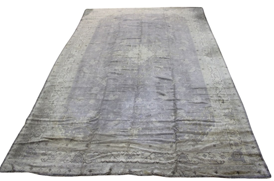 Large And Finely Hand Knotted Oushak Carpet.: Fine, large and bright. From a Westchester NY estate. - Dimensions: 15ft 1" x 10ft