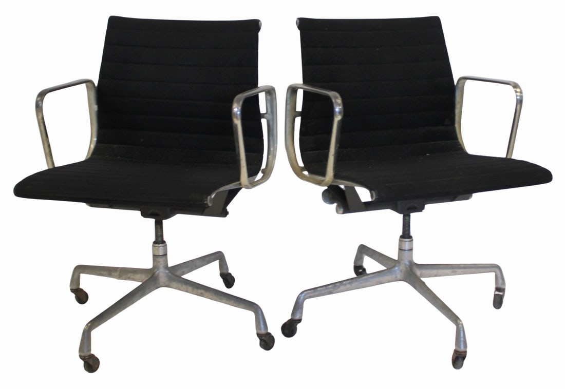 Midcentury Pair of Charles and Ray Eames (1 of 10)