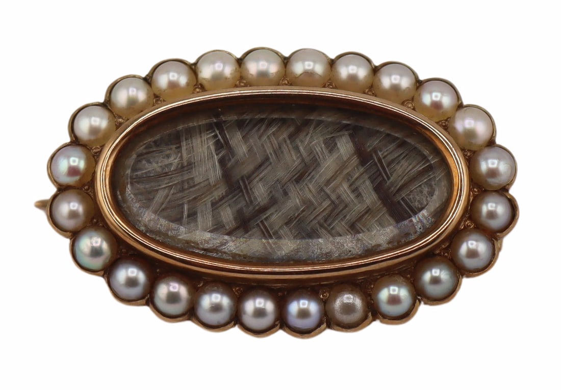JEWELRY. Victorian 13kt Gold Mourning Brooch. (1 of 8)
