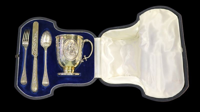 SILVER. Finest Quality English Silver Christening (1 of 19)