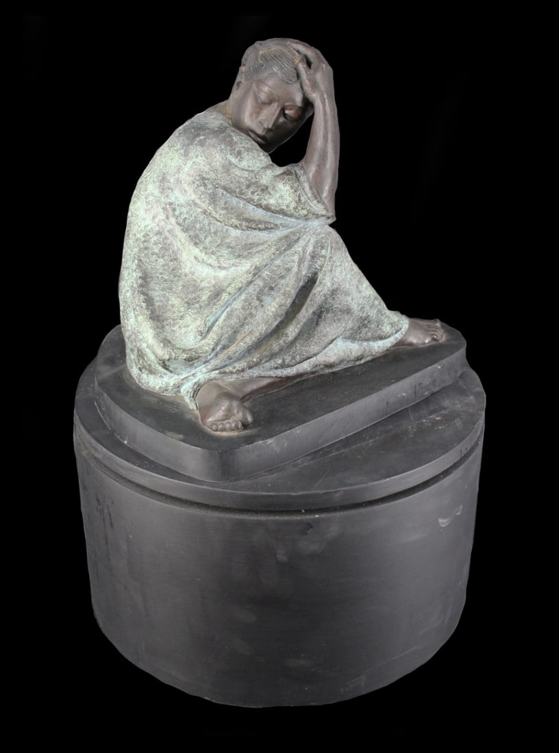 Victor Hugo Castaneda (b. 1947) Bronze Woman (1 of 8)