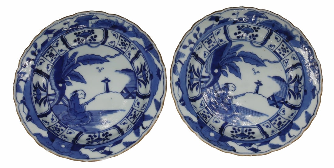 Pr of Chinese Blue and White Scalloped Edge Dishes (1 of 10)