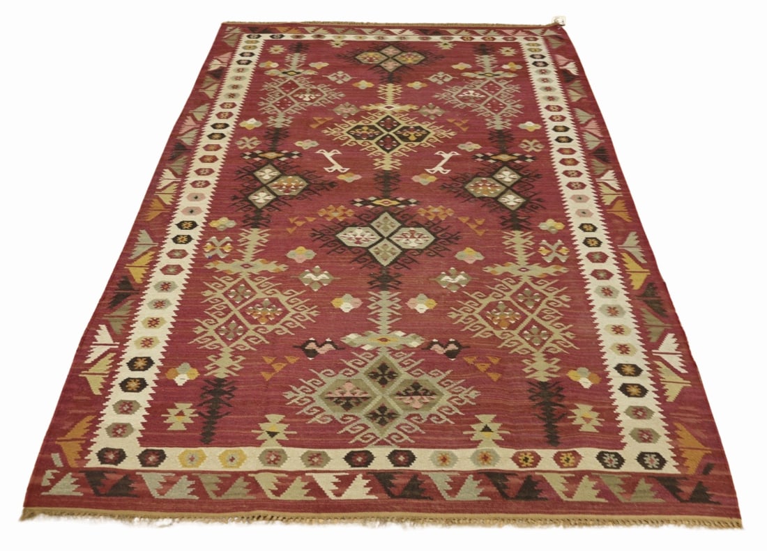 Vintage And Finely Hand Woven Carpet.: From a Brooklyn, NY estate. - Dimensions: 5ft 3" x 8ft 2".