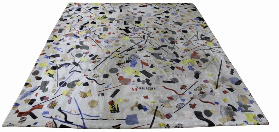 The New York Confetti Finely Hand Knotted Rug.: The New York Confetti Rug reflects the bright, vibrant energy of New York City in a contemporary ornamental floor covering design.Each rug is hand-knotted in the Tibetan style of weaving.The 8' x 10'
