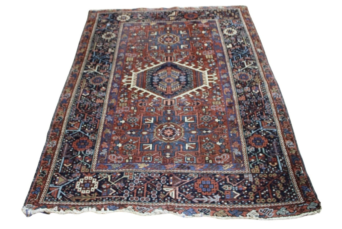 Antique And Finely Hand Knotted Heriz Carpet. (1 of 6)