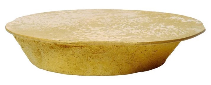 Italian Designer Modern Organic Texture Low Table.: This striking unique organic-free-form glebanite coffee table in mustard yellow is a signature creation by Italian artist and product designer Giovanni Minelli (GioMinelli), bespoke for Cosulich