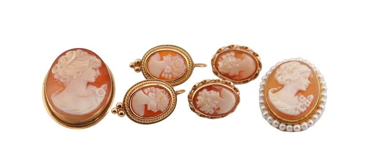 JEWELRY. Gold Cameo Jewelry Grouping. (1 of 8)