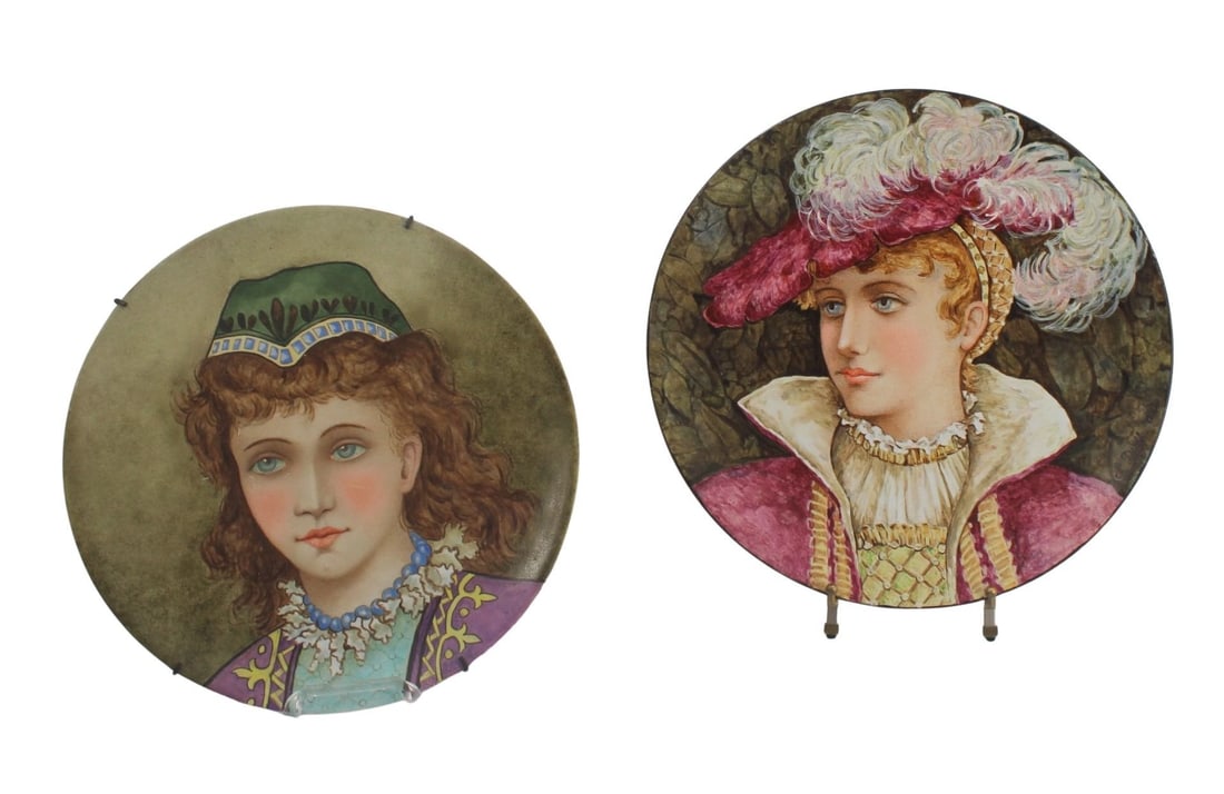 2 Large Royal Worcester Porcelain Portrait Plates. (1 of 8)