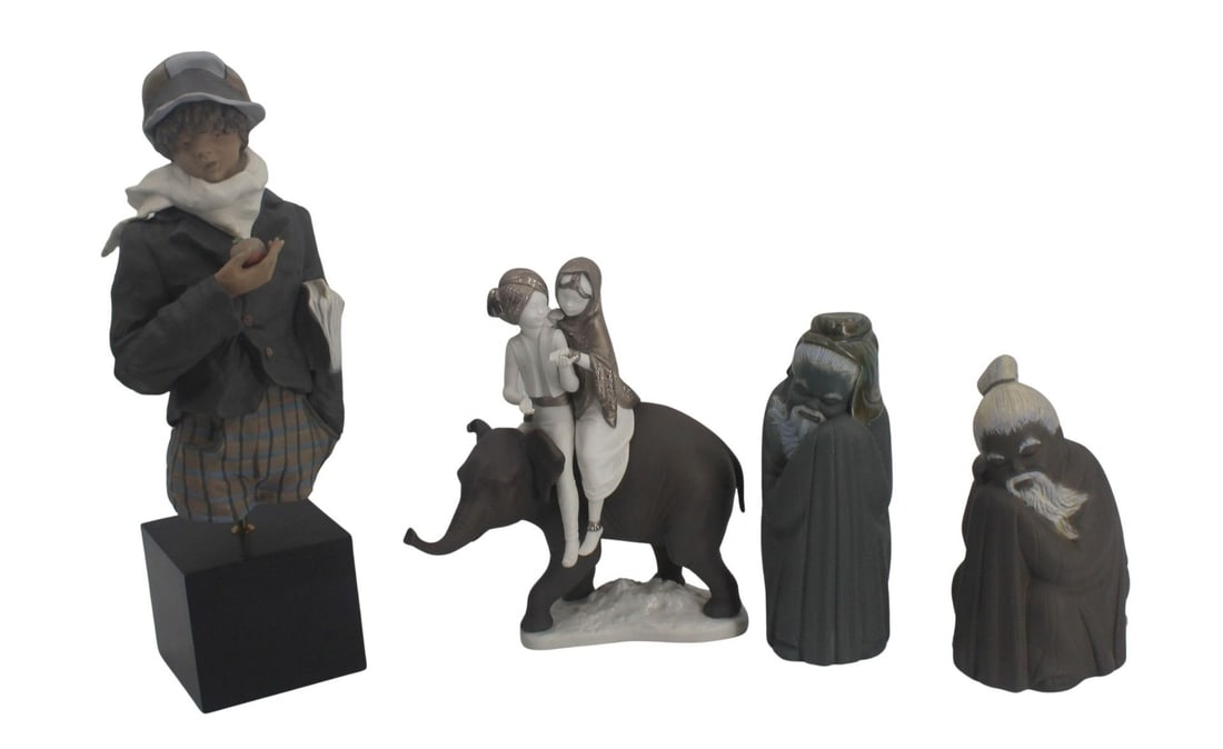 LLADRO A Grouping Of 4 Porcelain Figures (1 of 4)