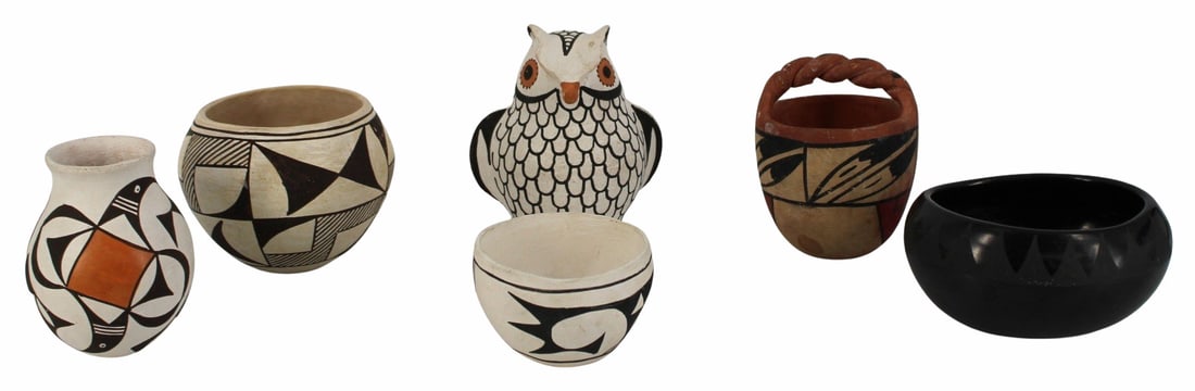 Lot of Assorted Native American Pottery.: 6 pieces to include several signed examples, and some unsigned - as in images. Varying in sizes from 5.5" h to 2.5" h. From a New Rochelle, NY estate.