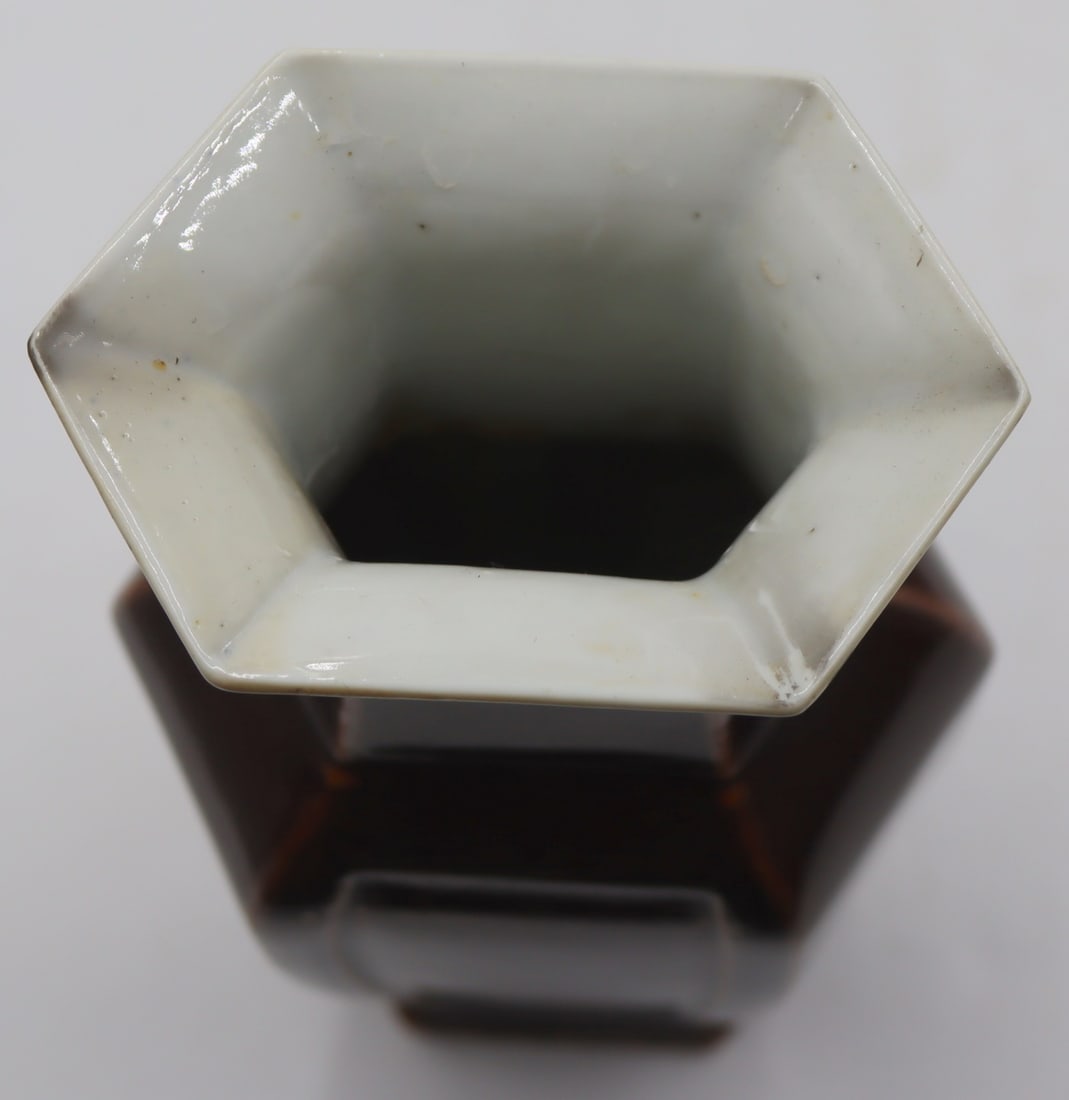 Chinese Decorative Objects Grouping. - 10