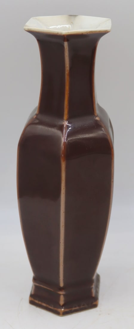 Chinese Decorative Objects Grouping. - 9