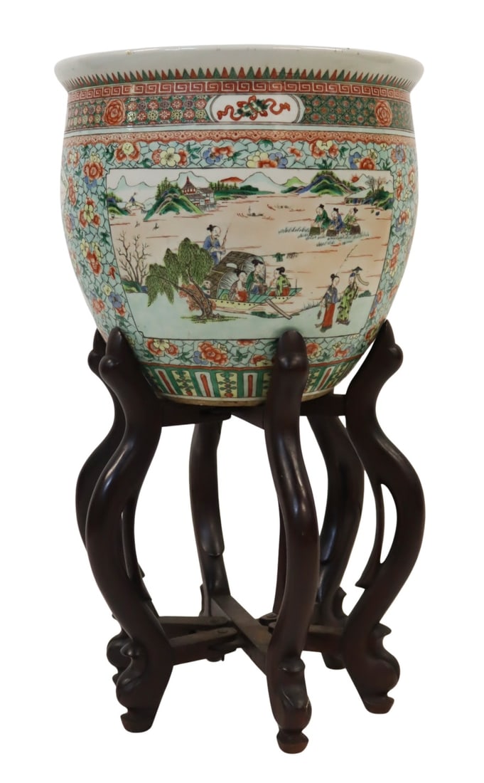 Chinese Famille Verte 'Birds and Flowers' Planter. (1 of 18)