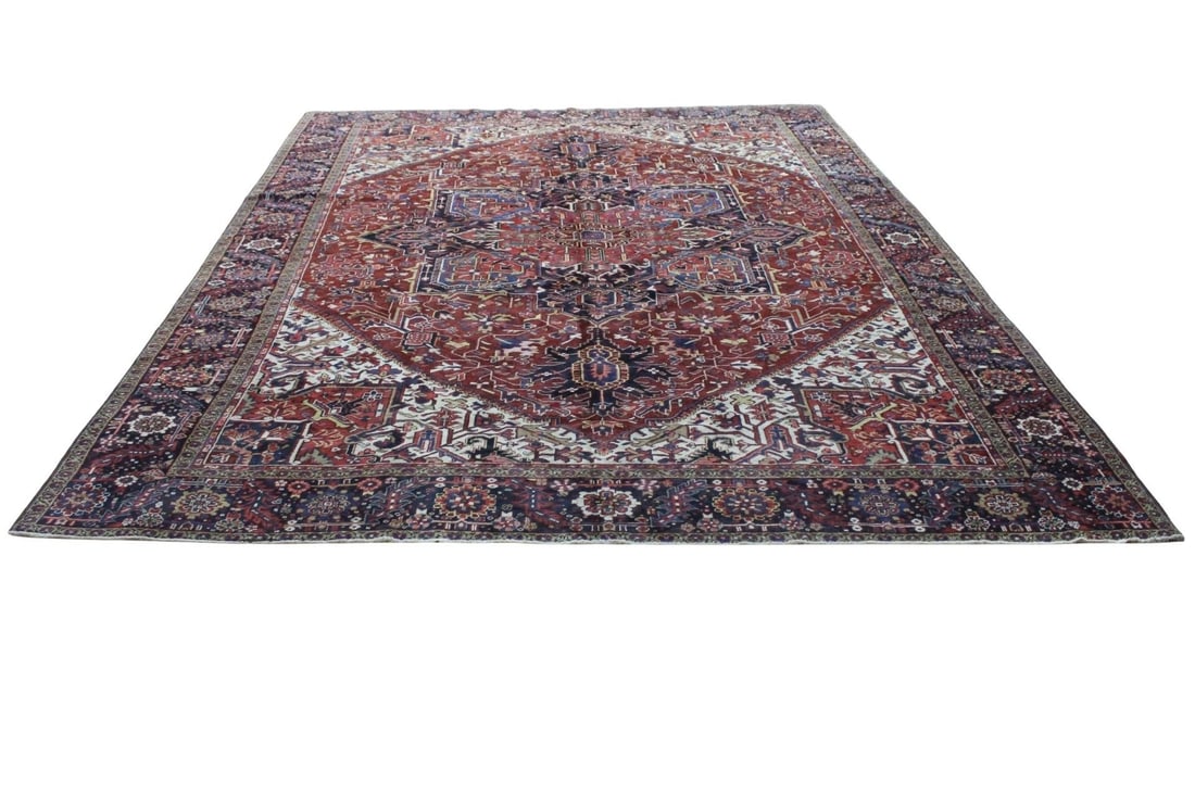 Antique And Finely Hand Knotted Heriz Carpet. (1 of 9)