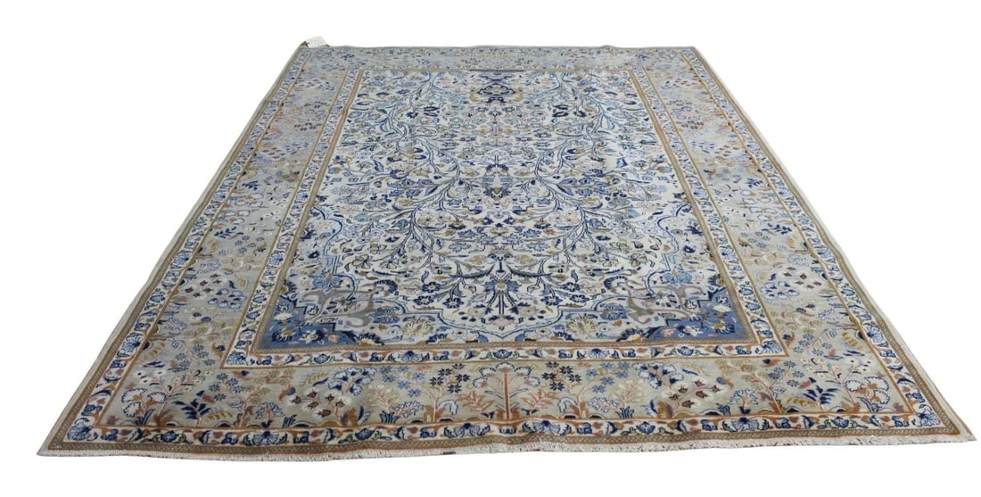 Vintage And Finely Hand Knotted Carpet. (1 of 8)