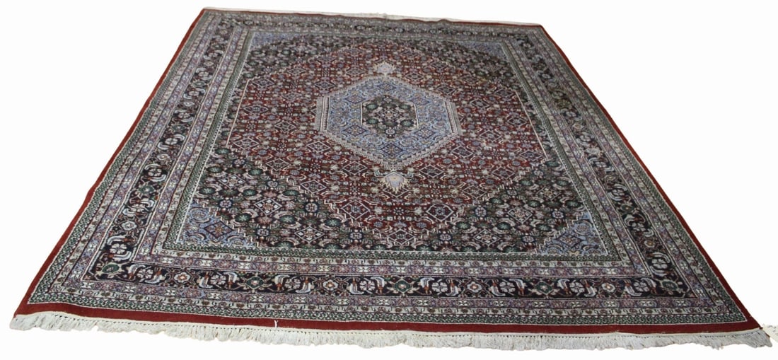 Vintage And Finely Hand Knotted Carpet. (1 of 9)