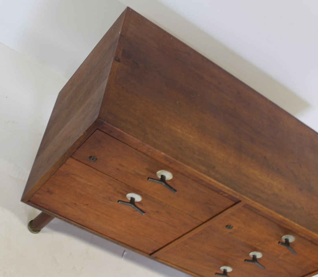 Midcentury Jens Risom Cabinet. - 5