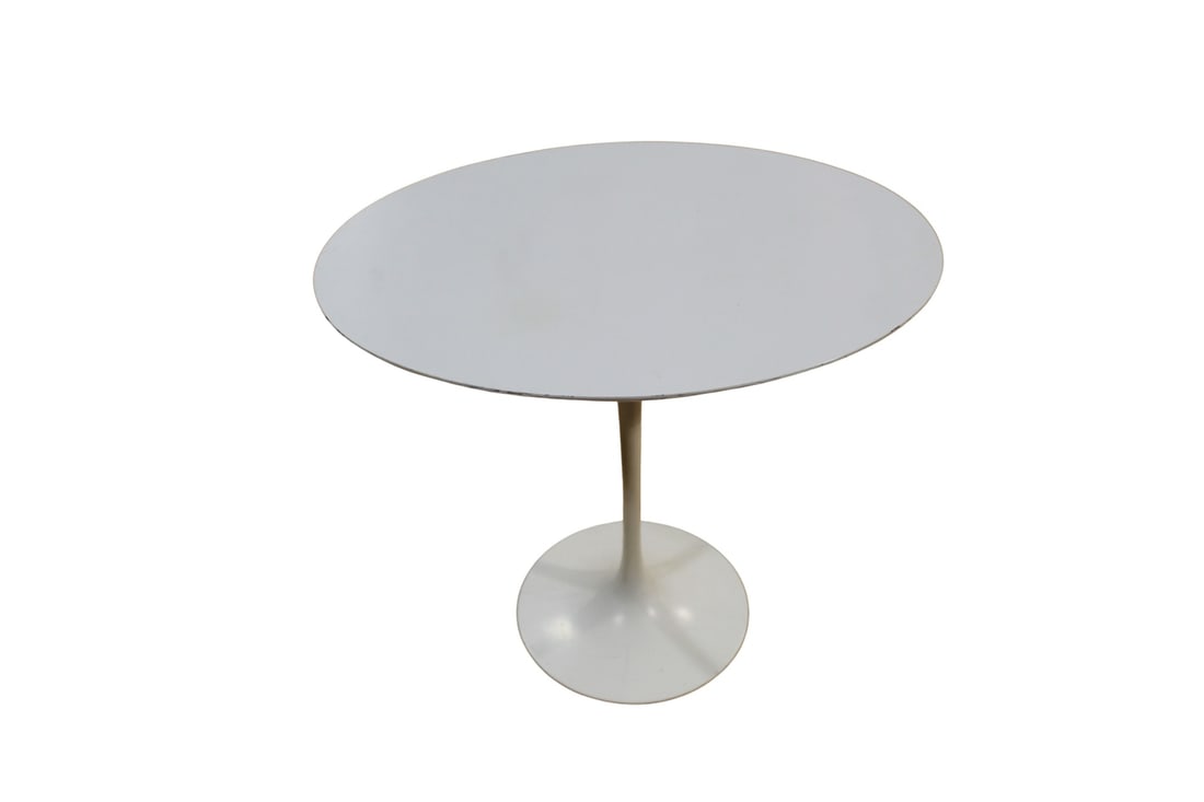 After Eero Saarinen Midcentury Tulip Table. (1 of 4)