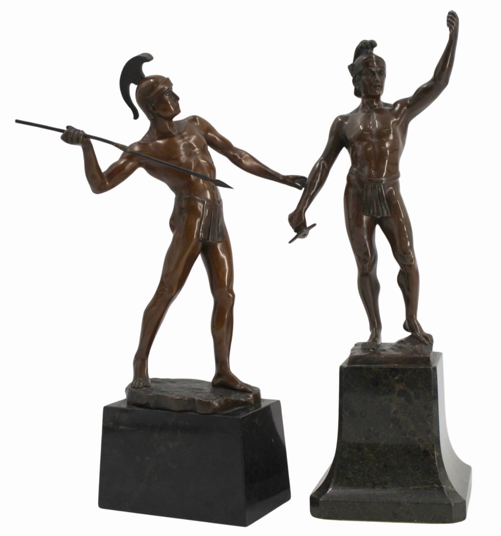 JULIUS SCHMIDT-FELLING (Berlin, 1835-1920).: 2 Bronze warriors. Signed. From a Stamford, CT estate. - Dimensions: 15"H