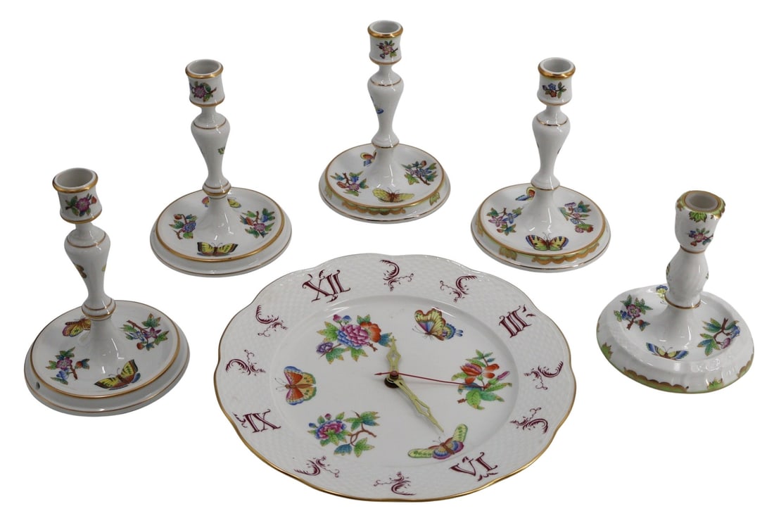 Herend Queen Victoria Candlesticks & Clock. (1 of 7)