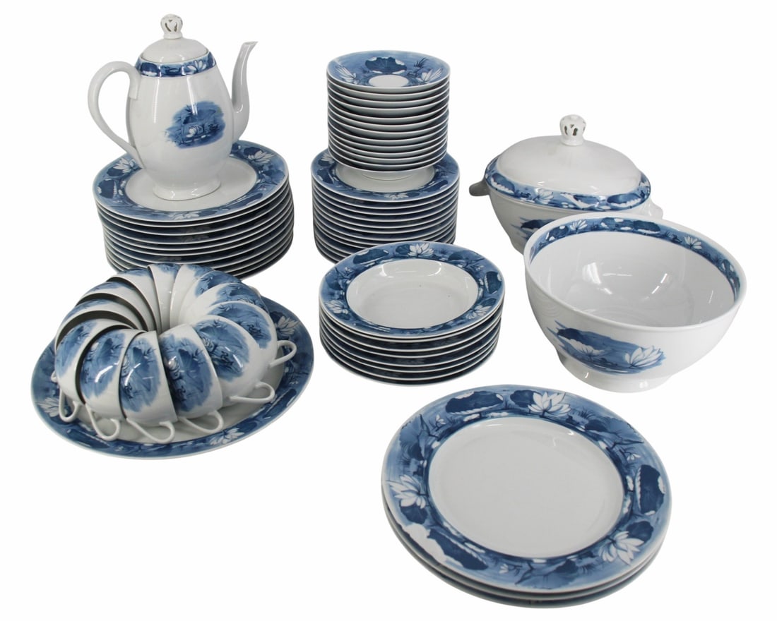 Large Part Service "Canards Bleus" Limoges France: "Canards Bleus" / Decor du Chambrelain/ Edite par/ Coquet/ Limoges France". To include : 11 dinner plates (10"), 13 saucers, 13 cups (one cup AS IS), 13 dessert (?) plates (7 5/8&q