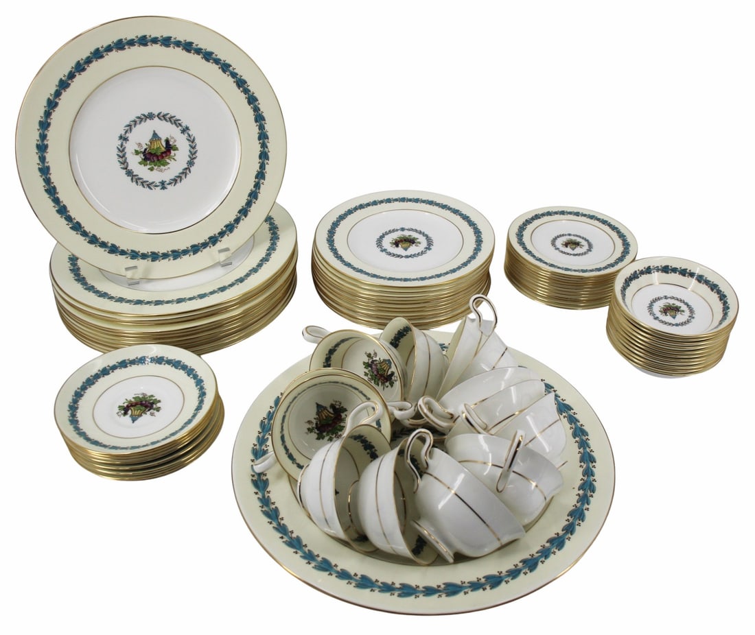 Wedgwood Appledore Bone China Porcelain Service. (1 of 6)