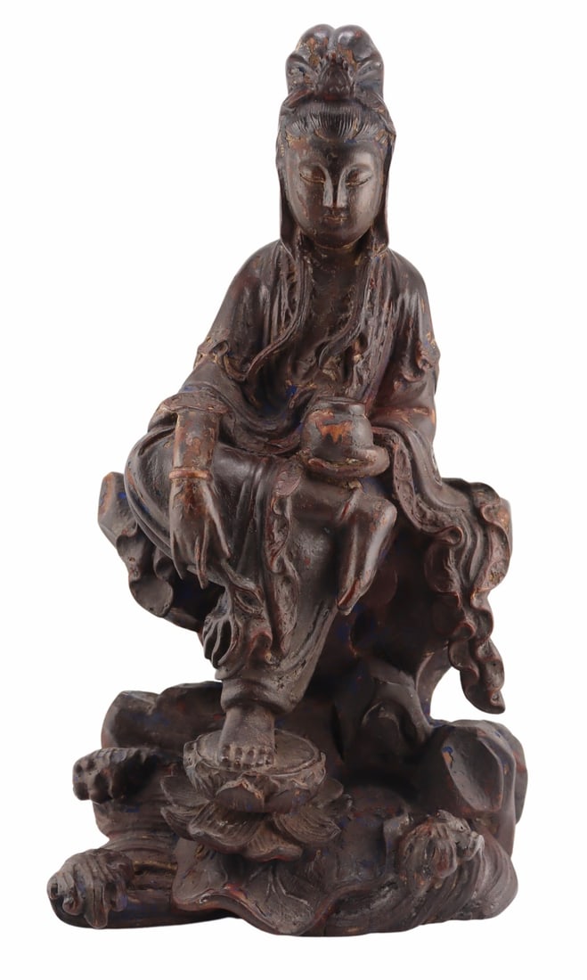 Antique Chinese Carved Wood Figure of a QuanYin. (1 of 11)