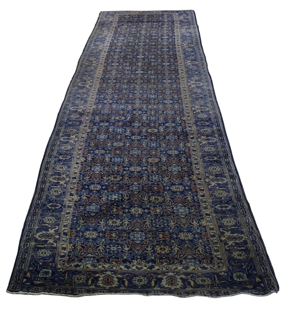 Semi Antique & Finely Hand Knotted Herati Carpet. (1 of 8)
