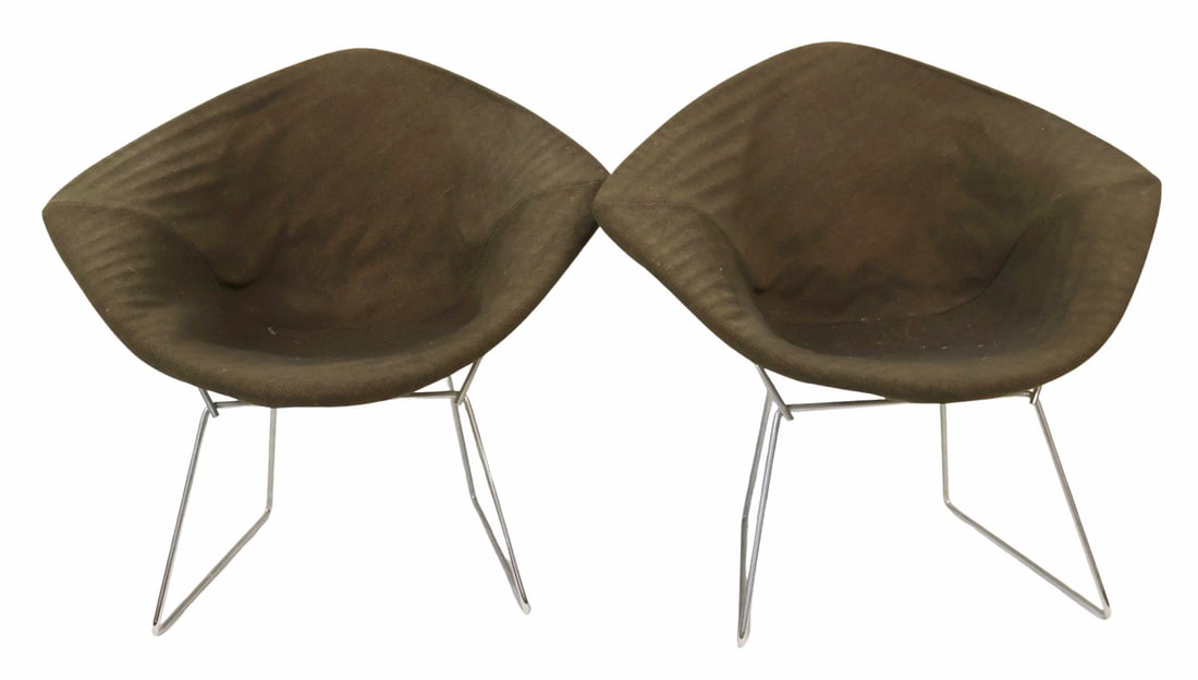 Pair of Midcentury Knoll Bertoia Diamond Chairs. (1 of 7)