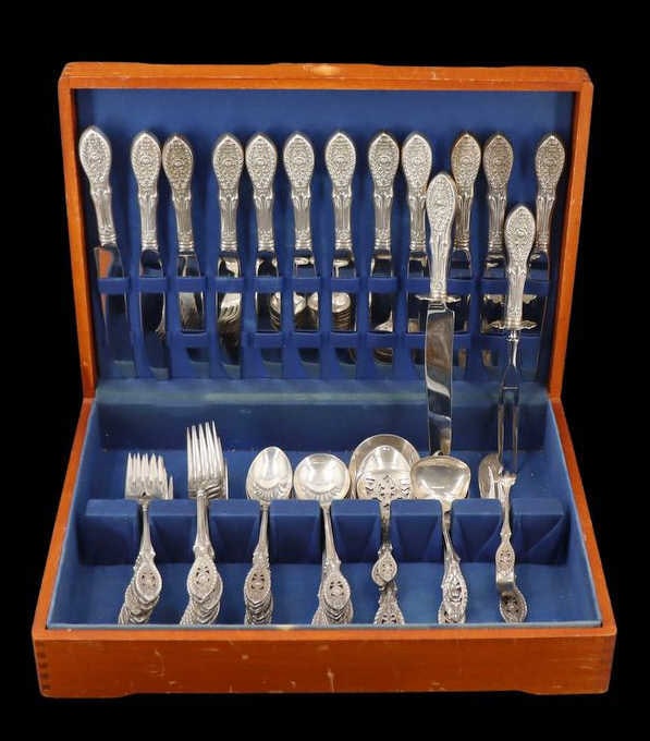 STERLING Manchester Valenciennes Sterling Flatware (1 of 13)