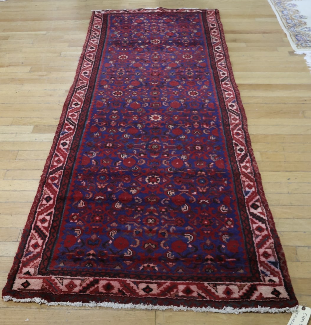 Vintage And Finely Hand Knotted Carpet (1 of 7)