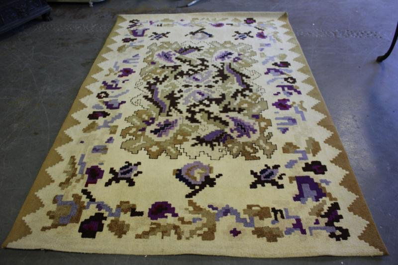 Edward Fields Carpet.: From a Long Island, NY estate. Dimensions: 6' x 8'11".