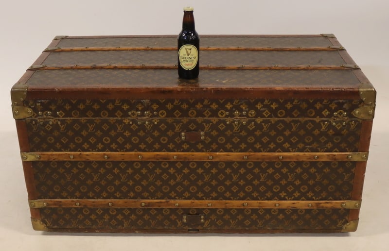 COUTURE. Louis Vuitton Monogrammed Steamer Trunk. - 2