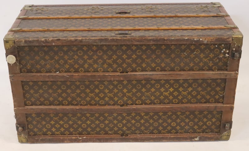 COUTURE. Louis Vuitton Monogrammed Steamer Trunk. - 3