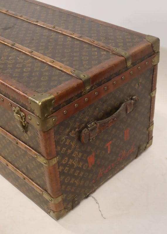 COUTURE. Louis Vuitton Monogrammed Steamer Trunk. - 6