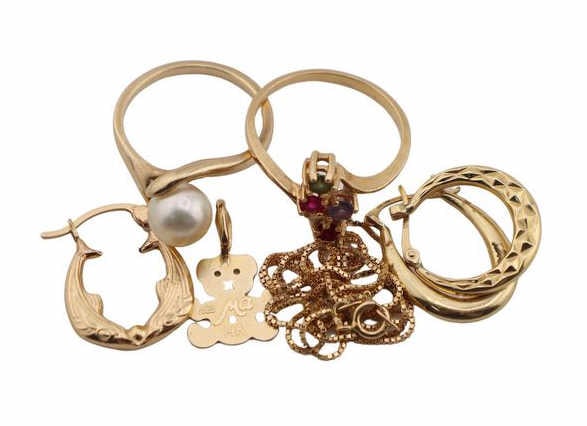 JEWELRY. Assorted 10kt and 14kt Gold Jewelry. (1 of 11)