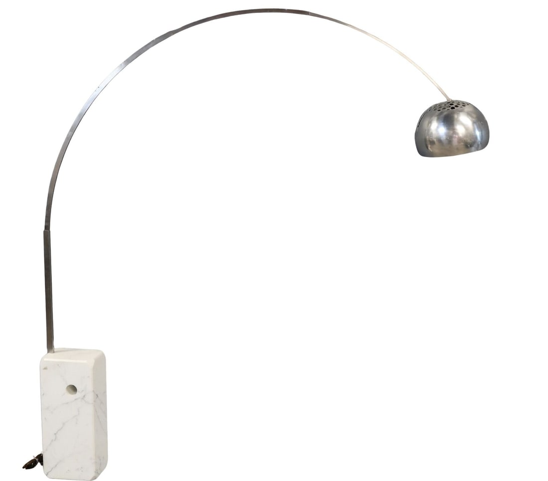 Midcentury Chrome Arc Lamp W / Marble Base. (1 of 6)