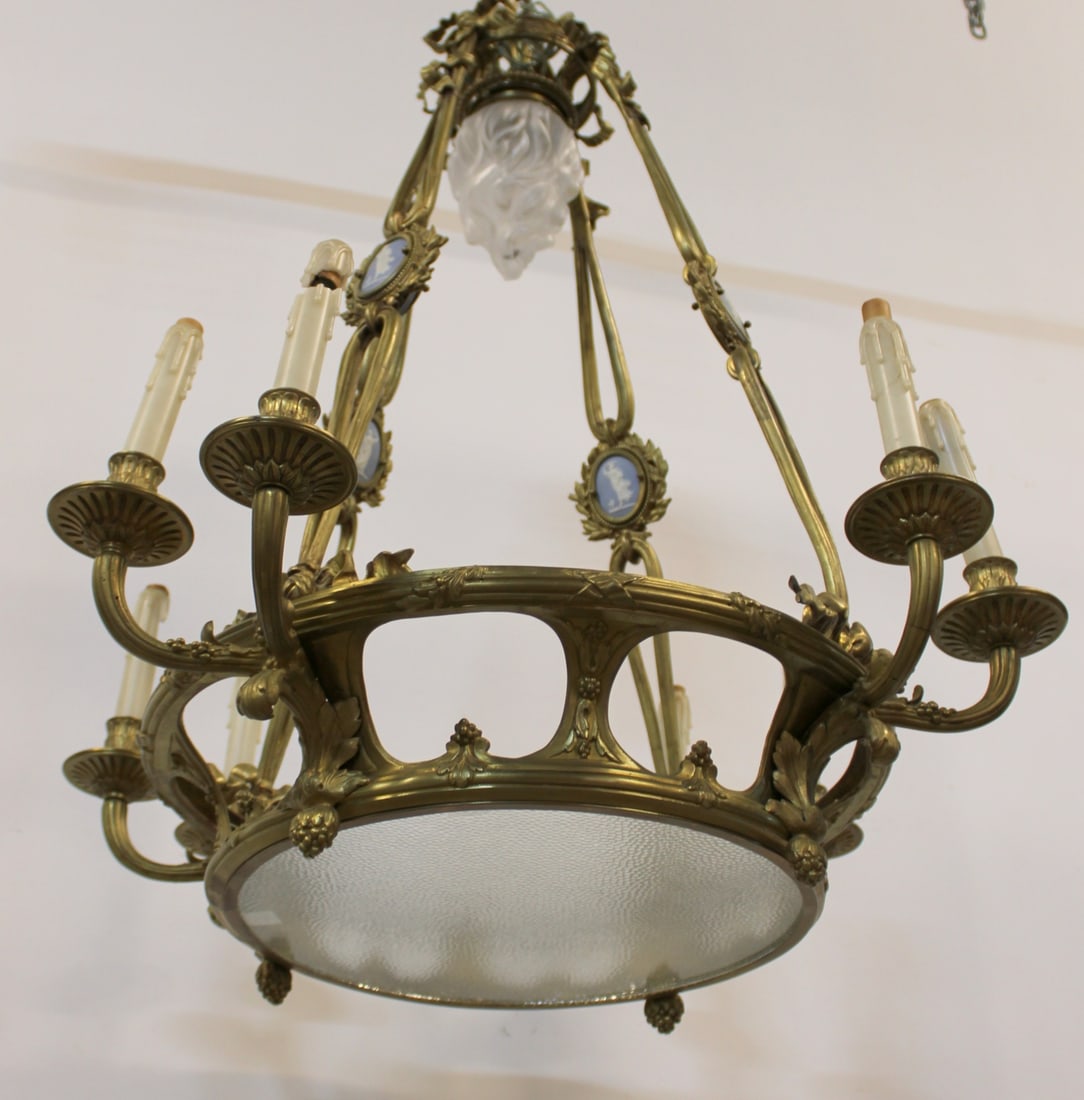 CALDWELL Quality Bronze Chandelier W / Wedgwood (1 of 7)