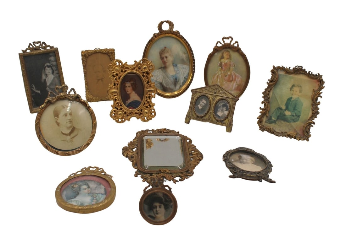12 Of The Finest Quality Gilt Bronze Frames (1 of 8)