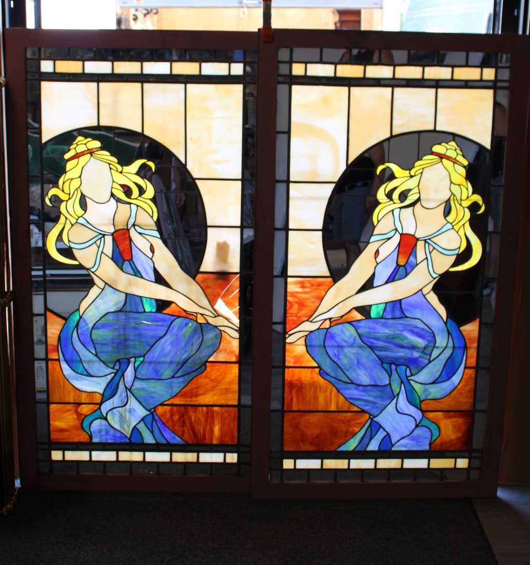 Lot Of 2 Framed Leaded Glass & Mirrored Windows. (1 of 6)
