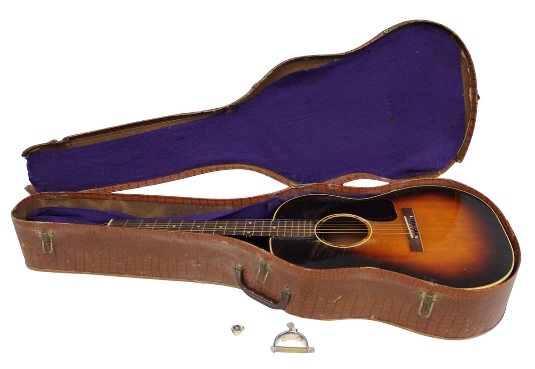 Vintage Gibson LG-2 Sunburst Acoustic Guitar (1 of 11)