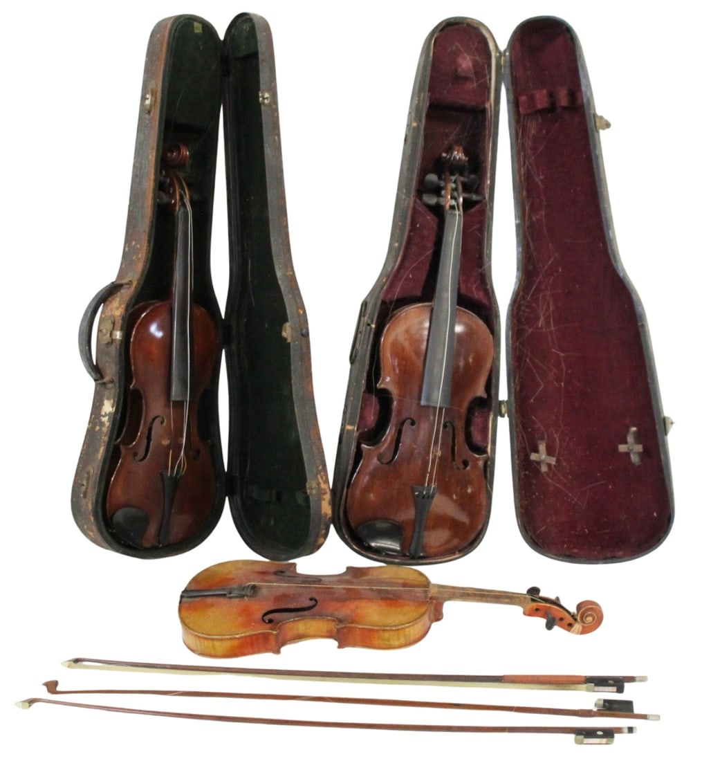 Lot of 3 Violins, 3 Bows & Hardshell Cases. (1 of 18)