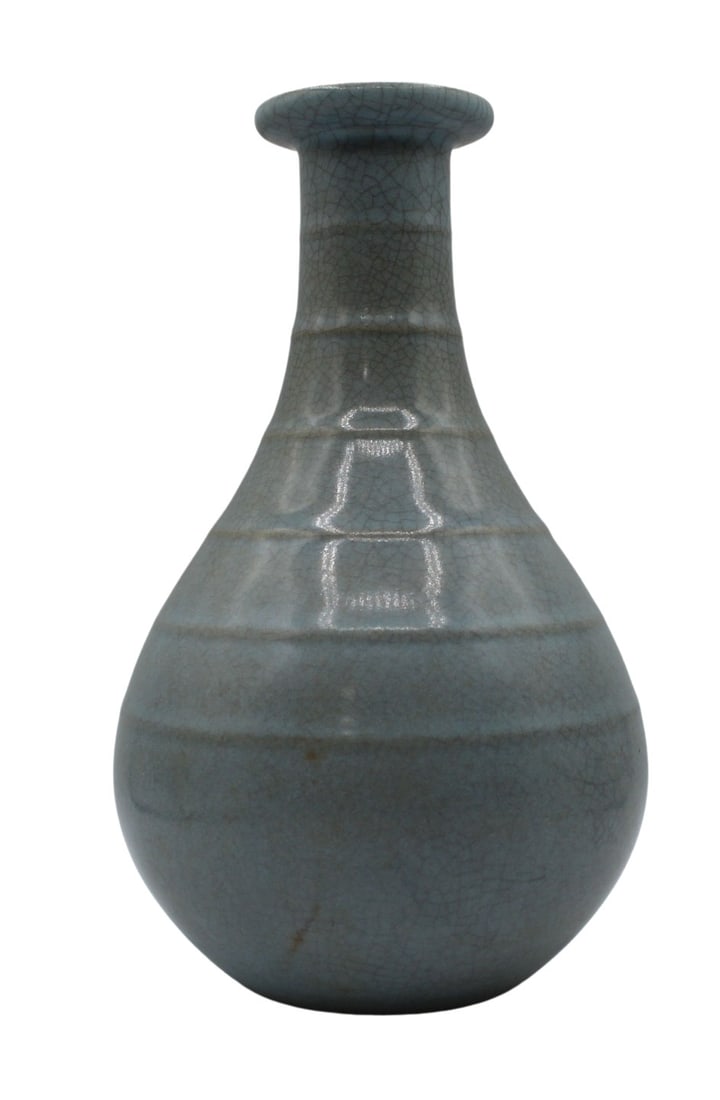 Crackle Glaze Chinese Porcelain Vase. (1 of 9)
